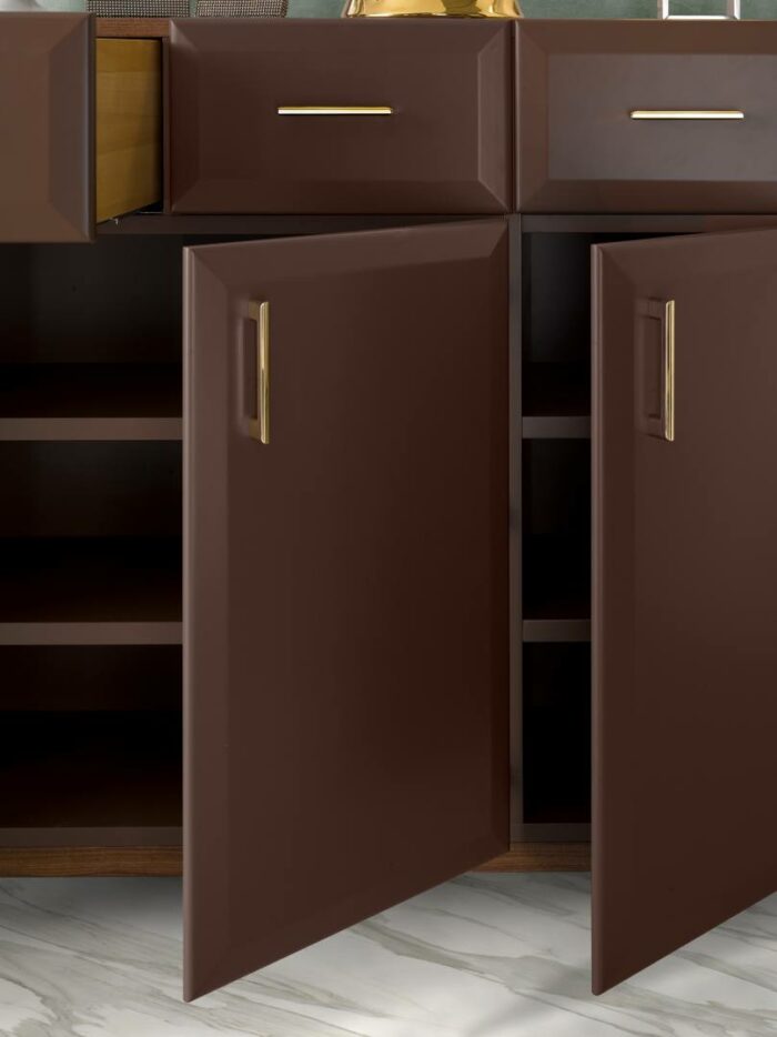 23.205 - Credenza con tre ante e tre cassetti ammortizzati - immagine 4