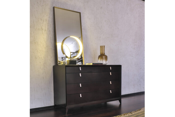 10.72 - Specchio rettangolare con sottile ed elegante cornice in legno impreziosita da verniciatura metallica - immagine 2