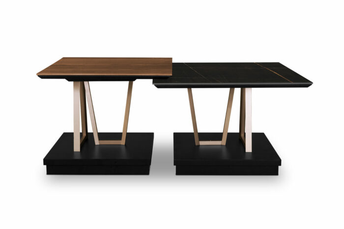 22.94 - Tavolino quadrato top in legno di Noce Canaletto e struttura centrale in finitura metallizzata dalla particolare forma geometrica.