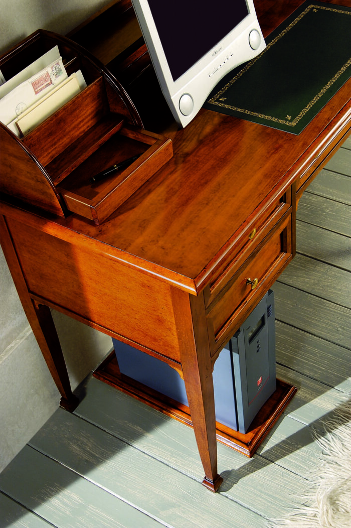 21.27 - Scrivania con piano in vera pelle - immagine 2